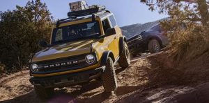 2022 Ford Bronco with Roof Rack