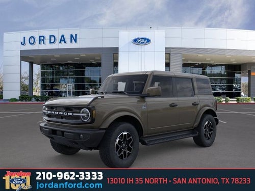 2026 Ford Bronco Outer Banks