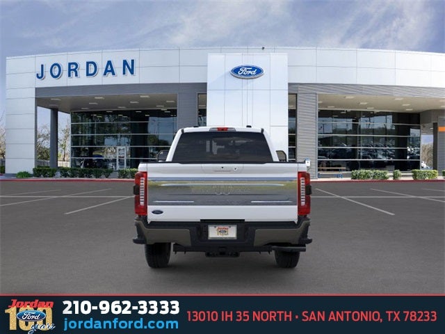 2026 Ford Super Duty F-350® King Ranch®