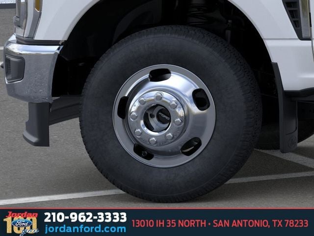 2026 Ford F-350SD Lariat DRW