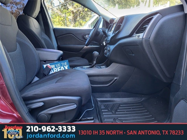 2019 Jeep Cherokee Latitude