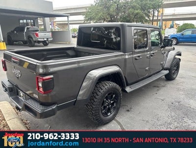 2022 Jeep Gladiator Overland