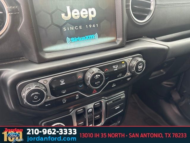 2022 Jeep Gladiator Overland