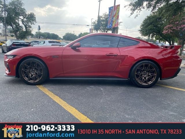 2024 Ford Mustang GT Premium