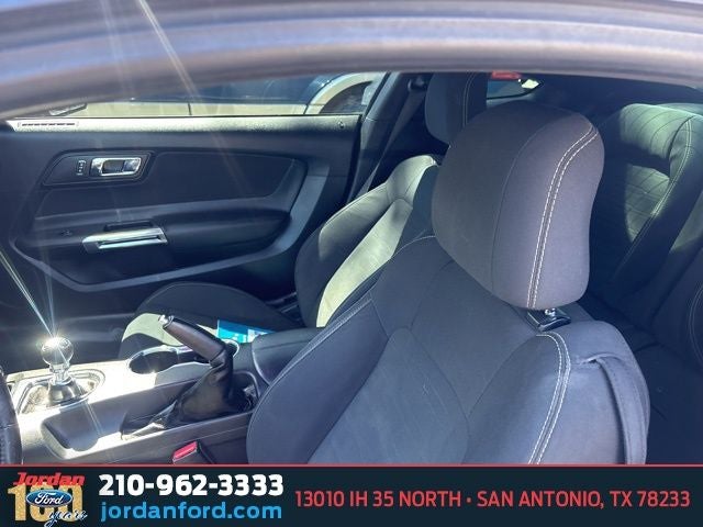 2017 Ford Mustang EcoBoost Performance Pack