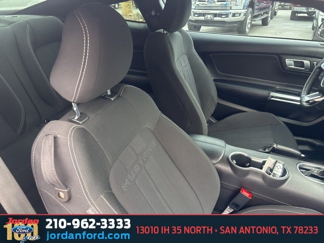 2020 Ford Mustang EcoBoost