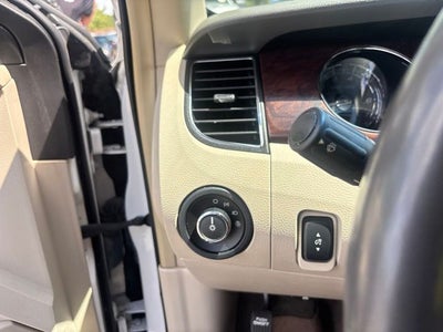 2010 Ford Taurus SEL