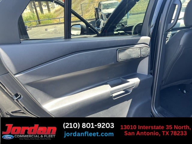 2025 Ford Utility Police Interceptor Base