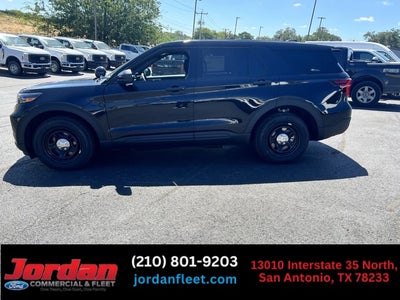 2025 Ford Utility Police Interceptor Base