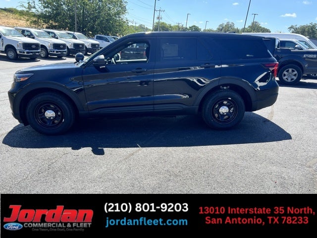 2025 Ford Utility Police Interceptor Base