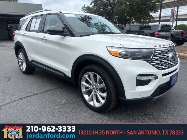 2023 Ford Explorer Platinum Hybrid