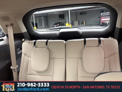 2023 Ford Explorer Platinum Hybrid