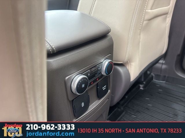 2023 Ford Explorer Platinum Hybrid
