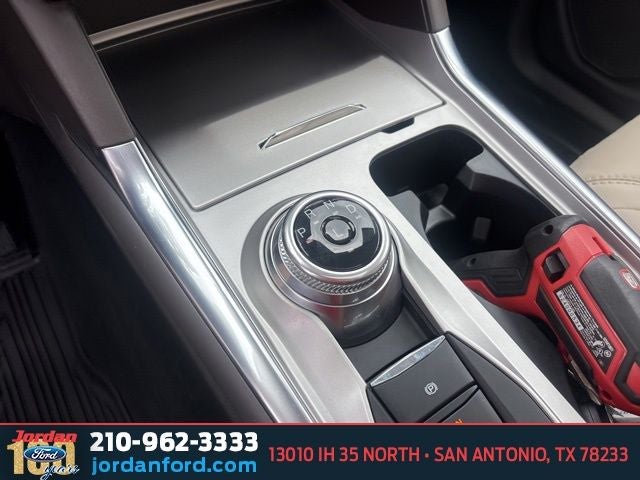 2023 Ford Explorer Platinum Hybrid