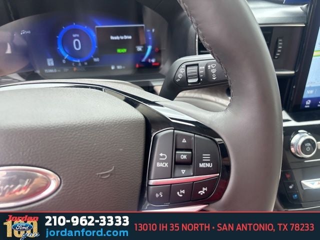 2023 Ford Explorer Platinum Hybrid