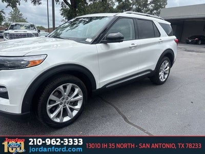 2023 Ford Explorer Platinum Hybrid