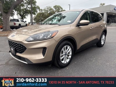2020 Ford Escape SE