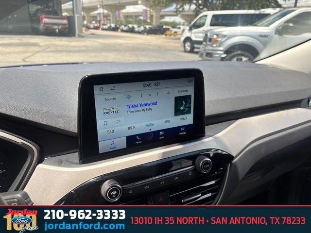 2022 Ford Escape SE