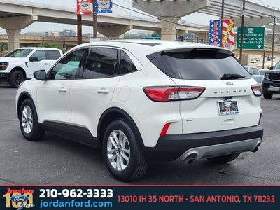 2022 Ford Escape SE