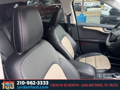 2022 Ford Escape Plug-In Hybrid Titanium