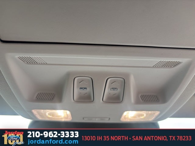 2022 Ford Escape Plug-In Hybrid Titanium