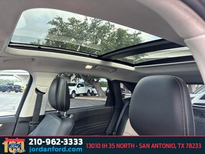 2022 Ford Escape Titanium