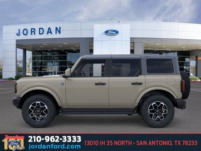 2026 Ford Bronco Outer Banks
