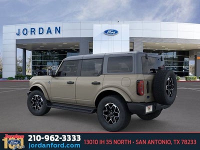 2026 Ford Bronco Outer Banks