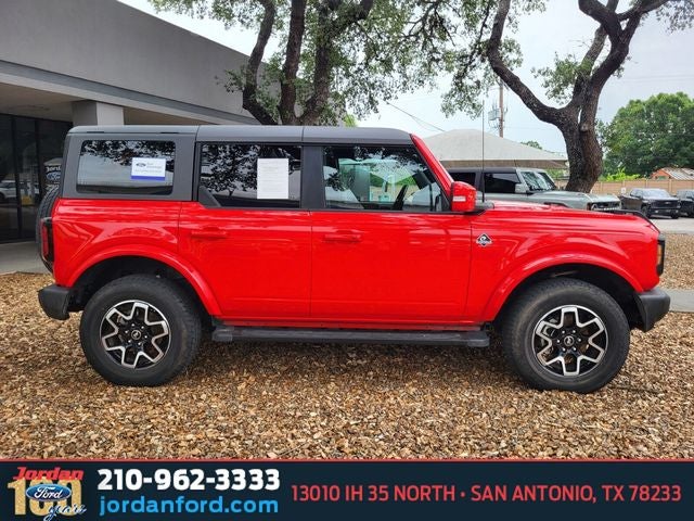 2023 Ford Bronco Outer Banks