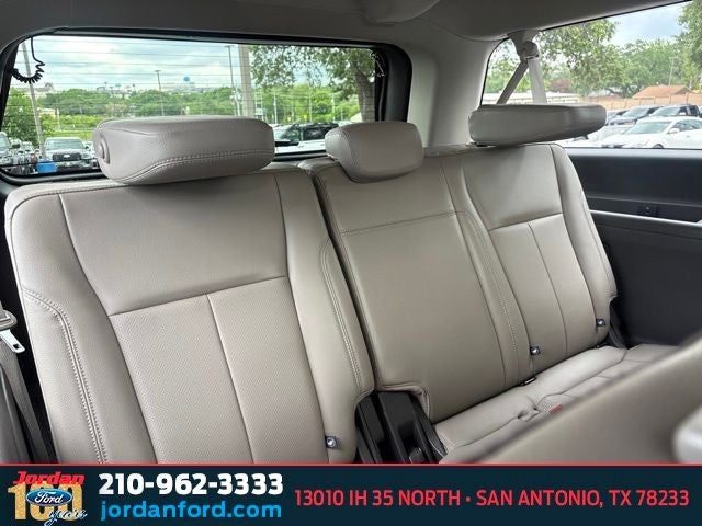 2021 Ford Expedition Max XLT