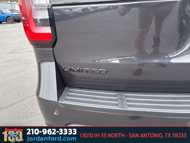 2024 Ford Expedition Limited Stealth Edition