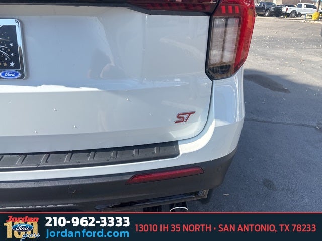 2025 Ford Explorer ST