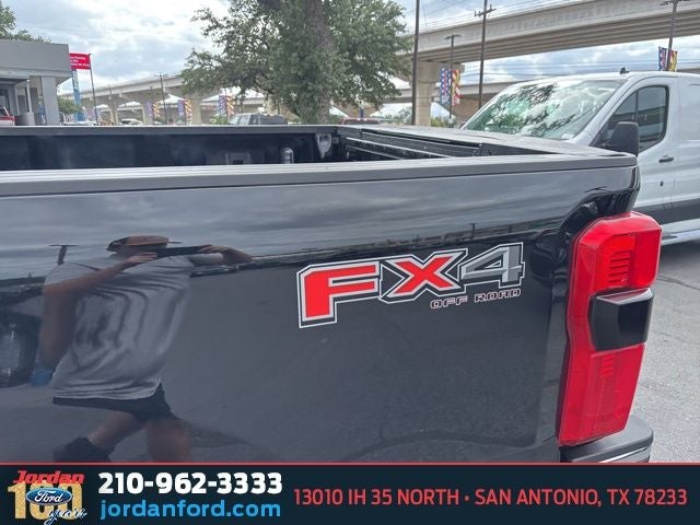 2024 Ford F-350SD Lariat