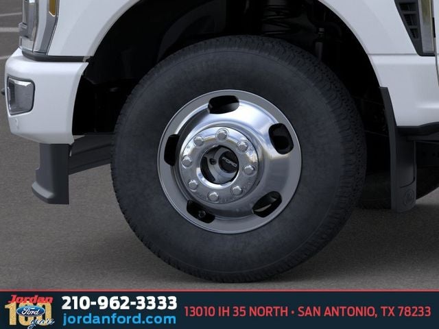 2026 Ford F-350SD Platinum DRW