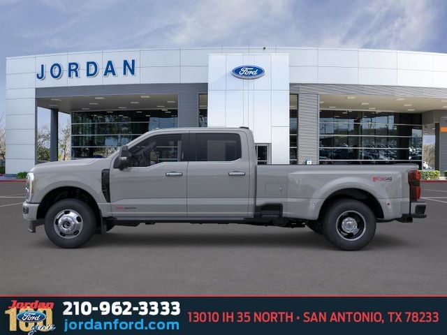 2026 Ford F-350SD Platinum DRW