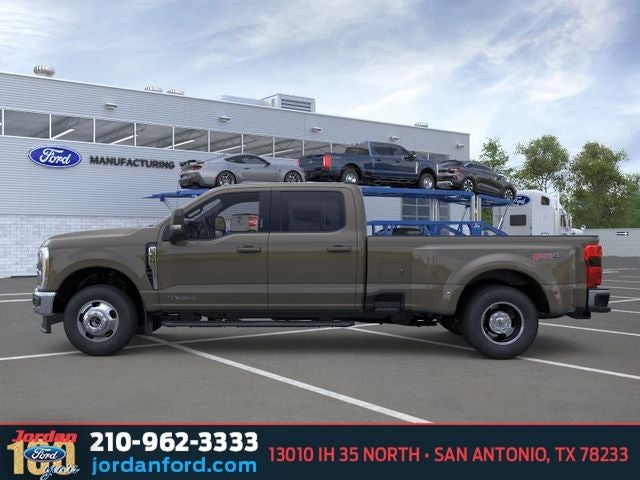 2026 Ford F-350SD Lariat DRW