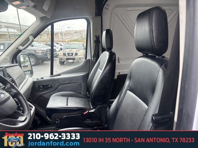 2024 Ford Transit-250 Base MEDIUM ROOF