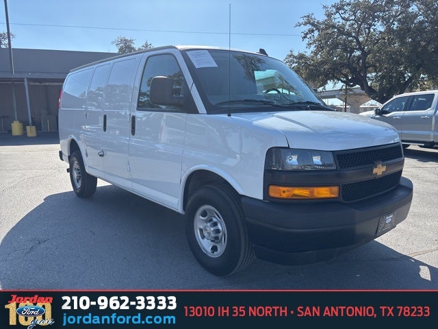 2024 Chevrolet Express 2500 Work Van Cargo