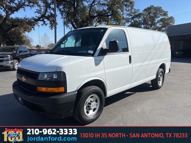 2024 Chevrolet Express 2500 Work Van Cargo
