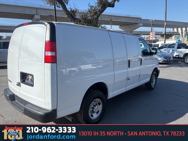 2024 Chevrolet Express 2500 Work Van Cargo