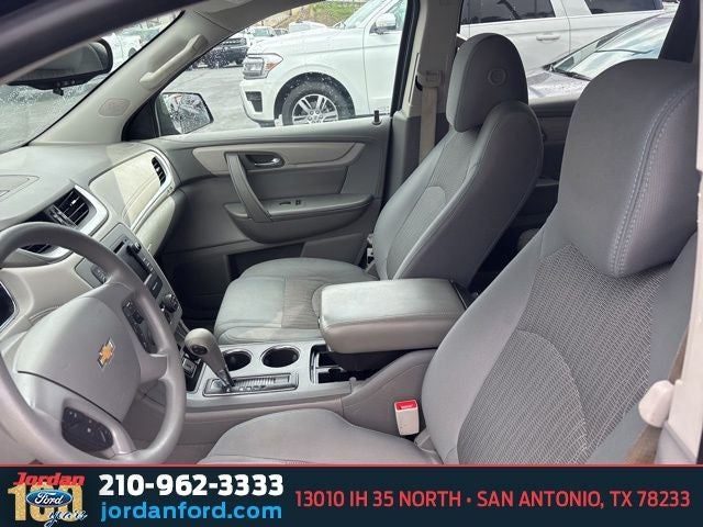 2017 Chevrolet Traverse LS