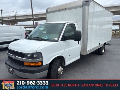 2020 Chevrolet Express 3500 Work Van Cutaway