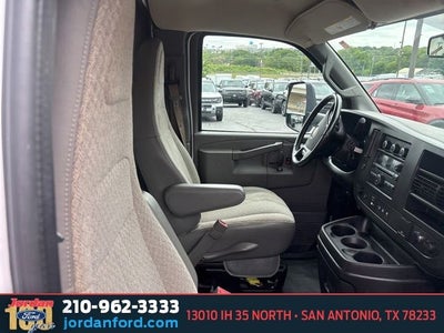 2020 Chevrolet Express 3500 Work Van Cutaway