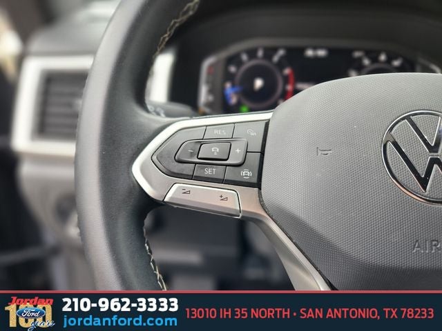 2022 Volkswagen Atlas Cross Sport 3.6L V6 SE w/Technology