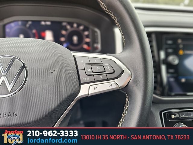 2022 Volkswagen Atlas Cross Sport 3.6L V6 SE w/Technology