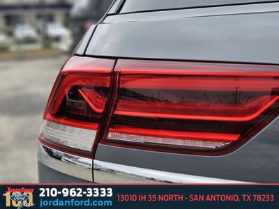 2022 Volkswagen Atlas Cross Sport 3.6L V6 SE w/Technology