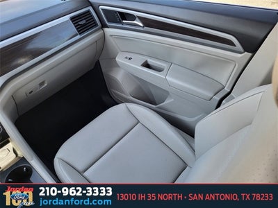 2019 Volkswagen Atlas 3.6L V6 SE w/Technology