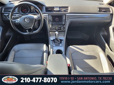 2018 Volkswagen Passat 2.0T SE w/Technology w/Technology