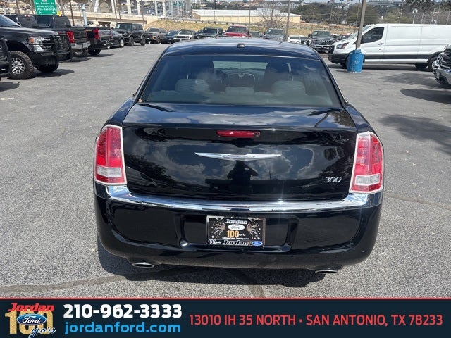 2012 Chrysler 300 Base