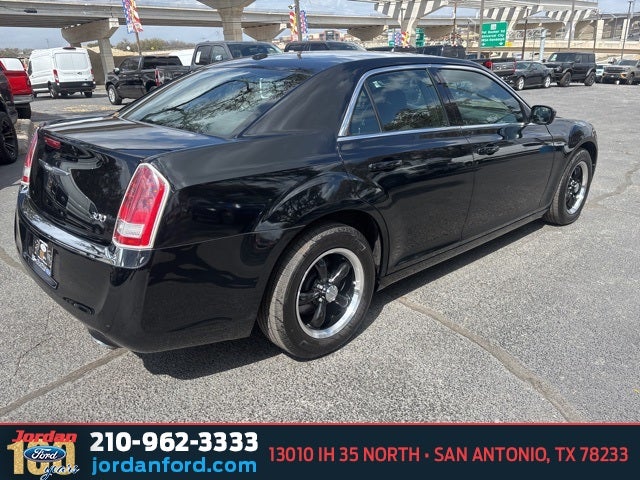 2012 Chrysler 300 Base